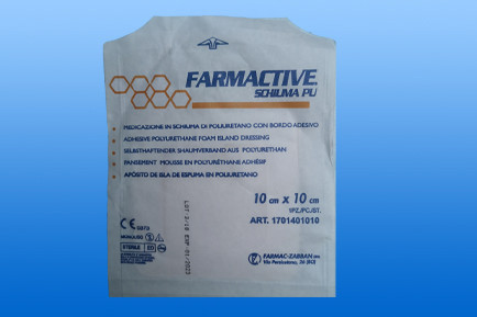 Habszivacs kötszer öntapadós felülettel  - FARMACTIVE 10x10 cm