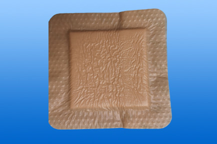 Habszivacs kötszer szilikonos felülettel öntap. - FARMACTIVE 10x10 cm
