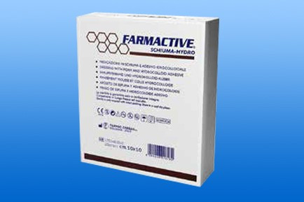 Habszivacs kötszer hidrokolloidos felülettel FARMACTIVE 10 × 10 cm – termékkép