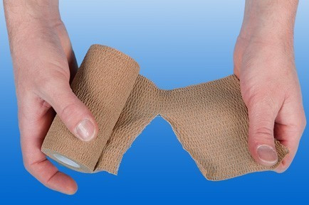 Kompressziós pólya NOBARIP könnyen téphető, 4,5m x 6 cm