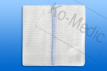 Sebtörlő lap rtg. jelölővel (steril) 10x10 cm, 32réteg, 5 db törlő/fól, 25 fólia/dob