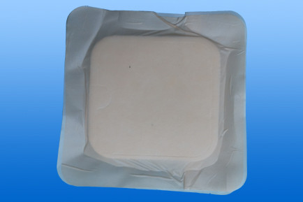 Habszivacs kötszer öntapadó FARMACTIVE – 10 × 10 cm